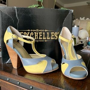 Seychelles Yellow and Grey “vintage” high heeled sandals